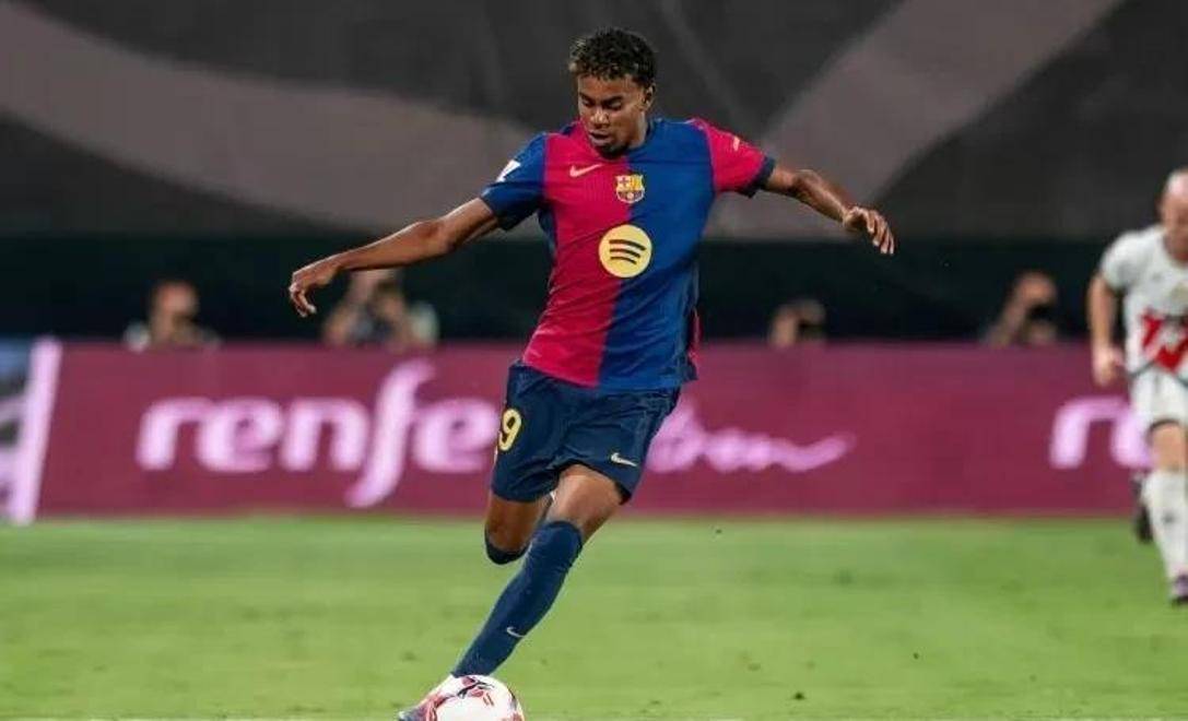 西媒热议亚马尔表现：昨晚真正的18岁新星是埃斯特旺