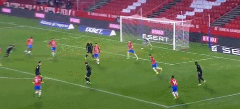 欧冠半场：两队均破门乏术，摩纳哥0-0闷平加拉塔萨雷