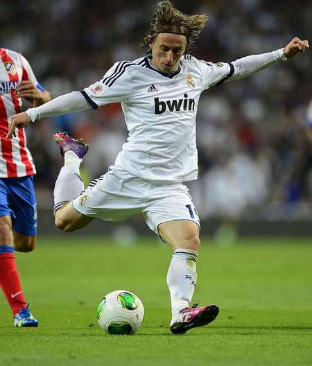 布翁焦尔诺谈主场欧冠首秀：听见欧冠主题曲时我感到无比激动