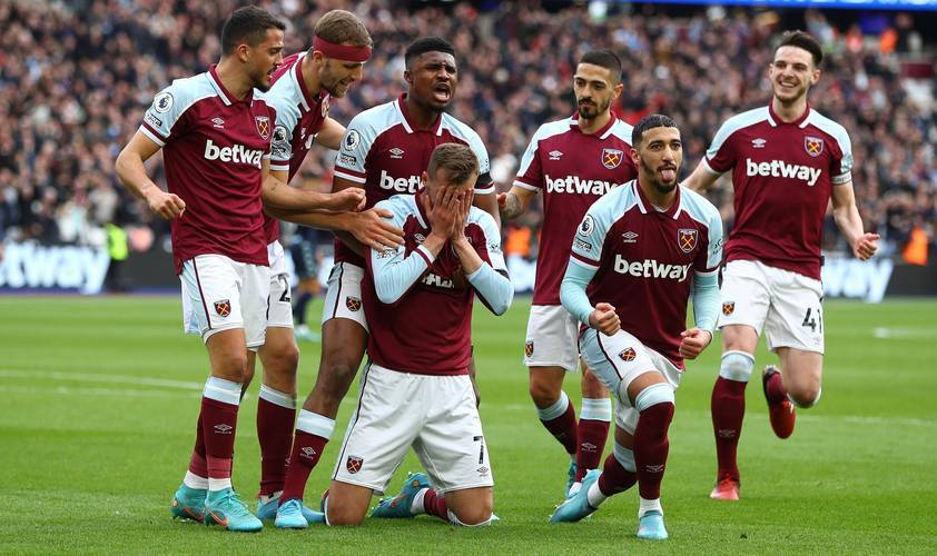 世体：布鲁日主场可容纳近30000人，巴萨将有1300名球迷助威