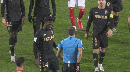 每体：巴萨关注外租门将雅科比什维利，他有望成为巴萨二号守门员（每体：巴萨盯上外租门将雅科比什维利，或将出任球队二号门将）