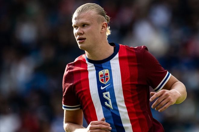 马卡：赫伊森最近状态明显下滑，但俱乐部依然对其充满信心（马卡：赫伊森近期表现下滑，俱乐部依旧信任他）