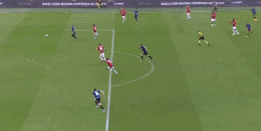 穆勒：留胡子是想尝试不同的造型，队友们很喜欢我的络腮胡